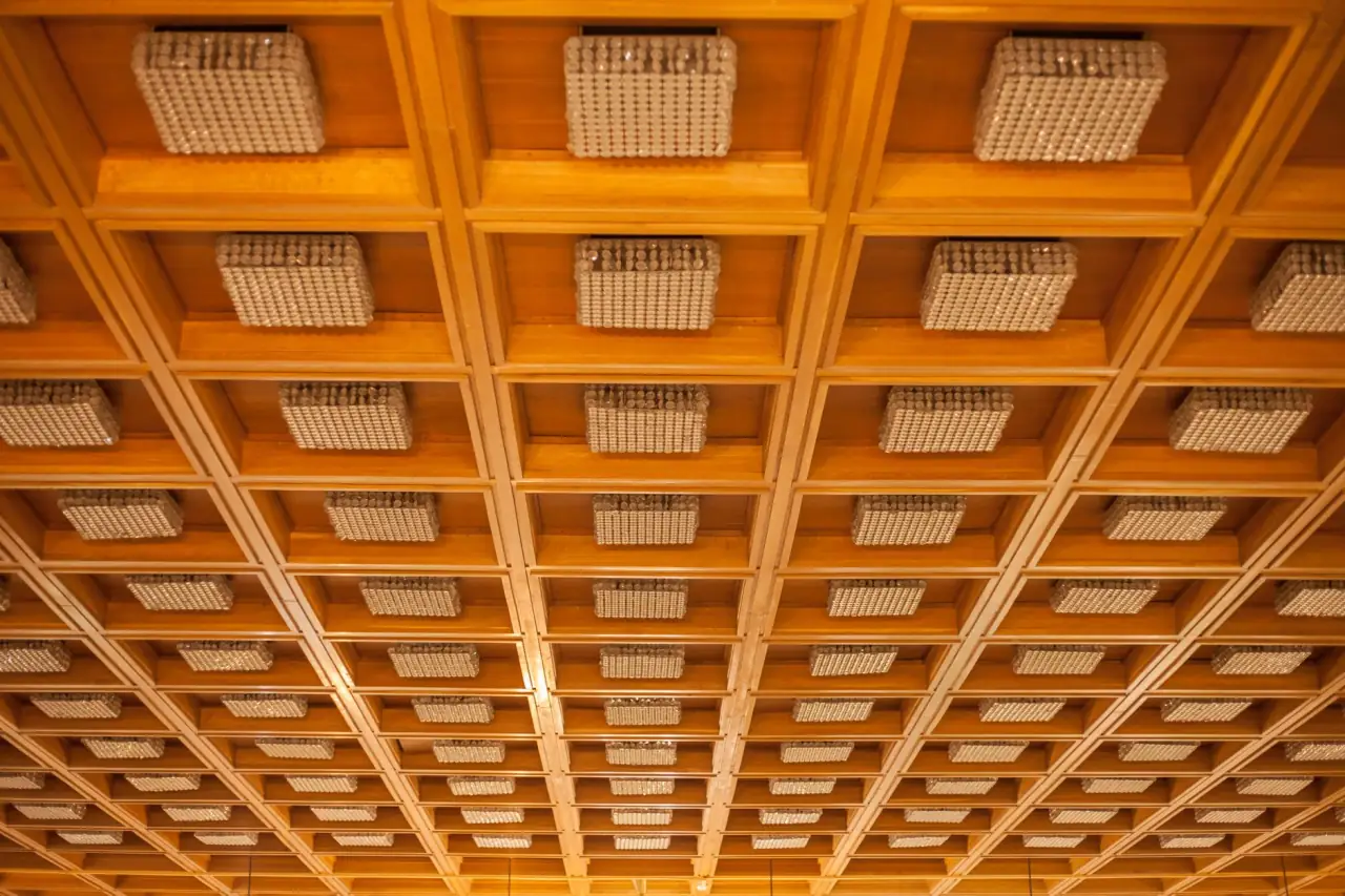 玖温城暖通空调智控产品在写字楼节能改造中的应用与效益分析