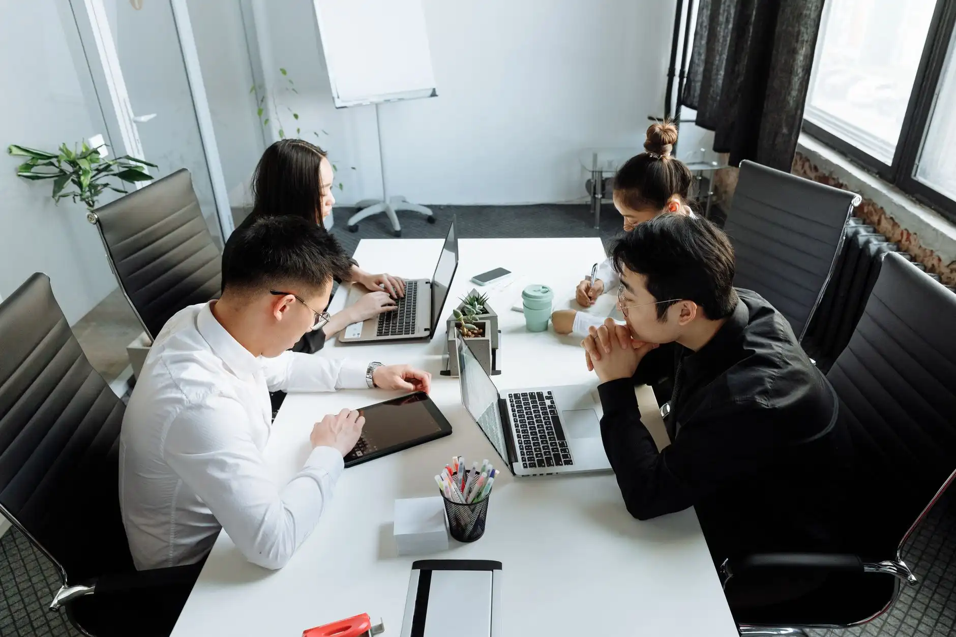 智慧建筑能耗优化趋势：楼宇自控系统如何赋能商业综合体双碳目标