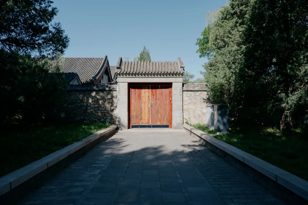 玖温城楼宇自控系统在商业综合体暖通智控中的节能实践