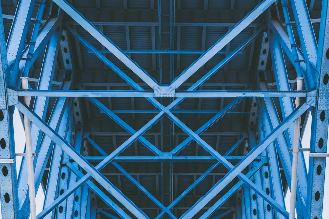 玖温城楼宇自控系统在商业综合体的集成应用与能效提升分析